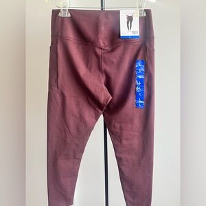 NWT Danskin Satin Stitch 7/8 Leggings Contour Athletic Yoga SASSAFRAS Wine 🍷L